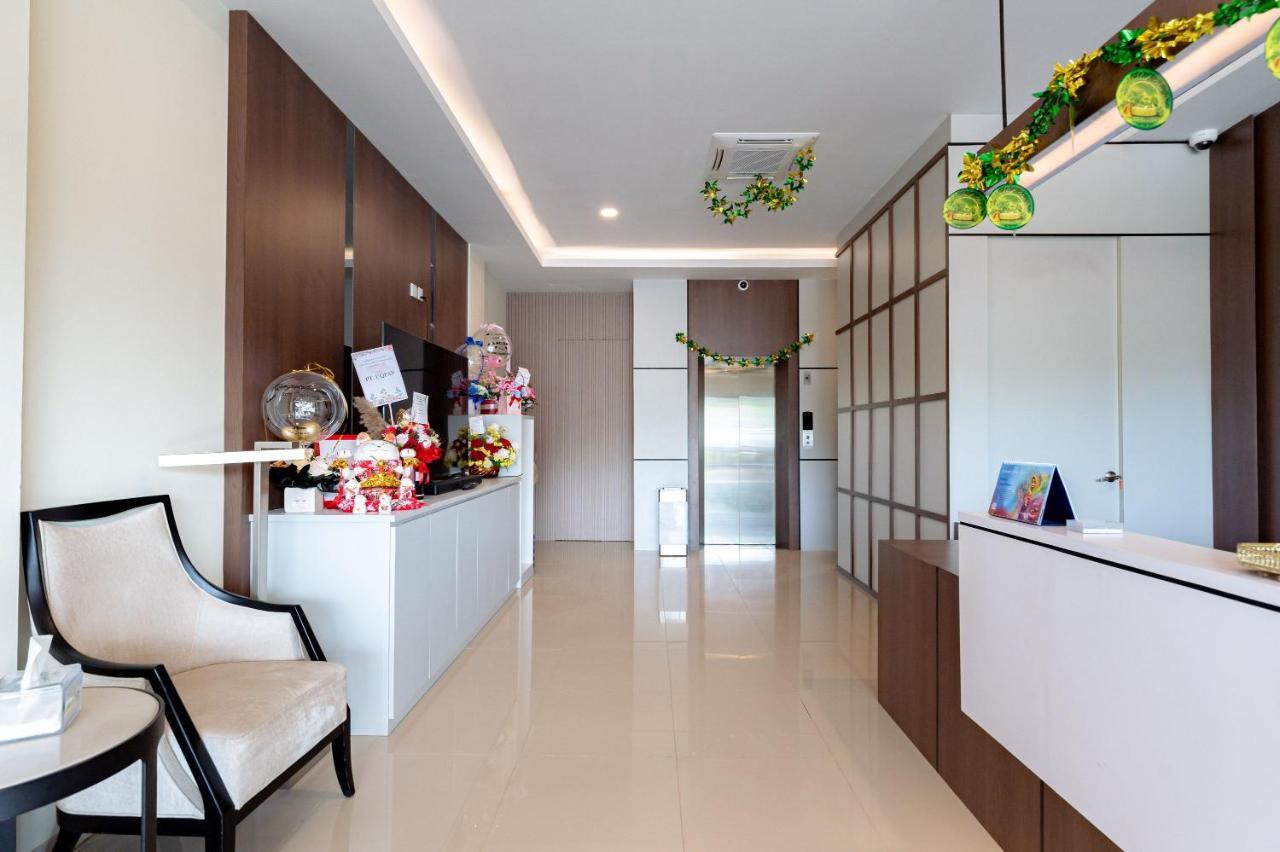 Reddoorz Plus At Komplek Abc Batu Aji Batam Kubuk Bagian luar foto